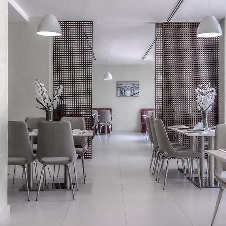 Jarzez Hotel Apartments Al Hail 锡卜 外观 照片