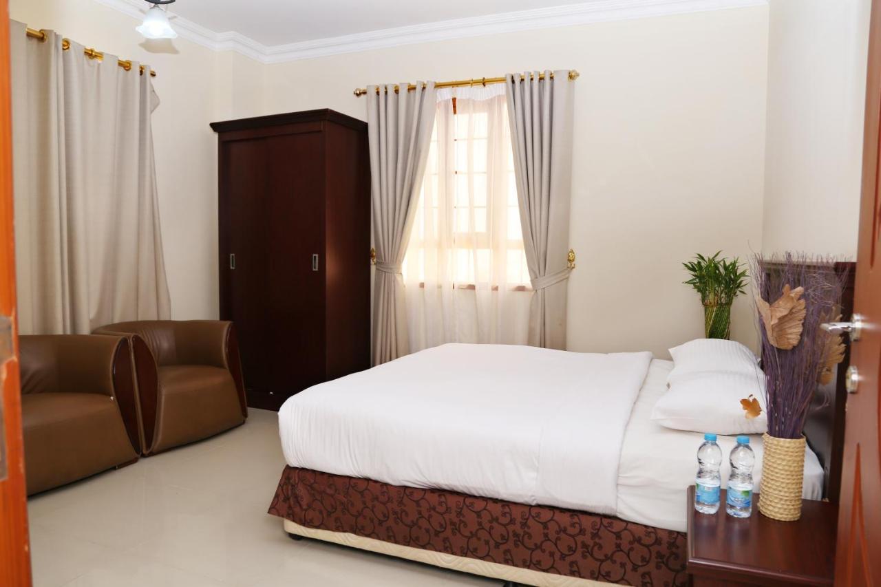Jarzez Hotel Apartments Al Hail 锡卜 外观 照片