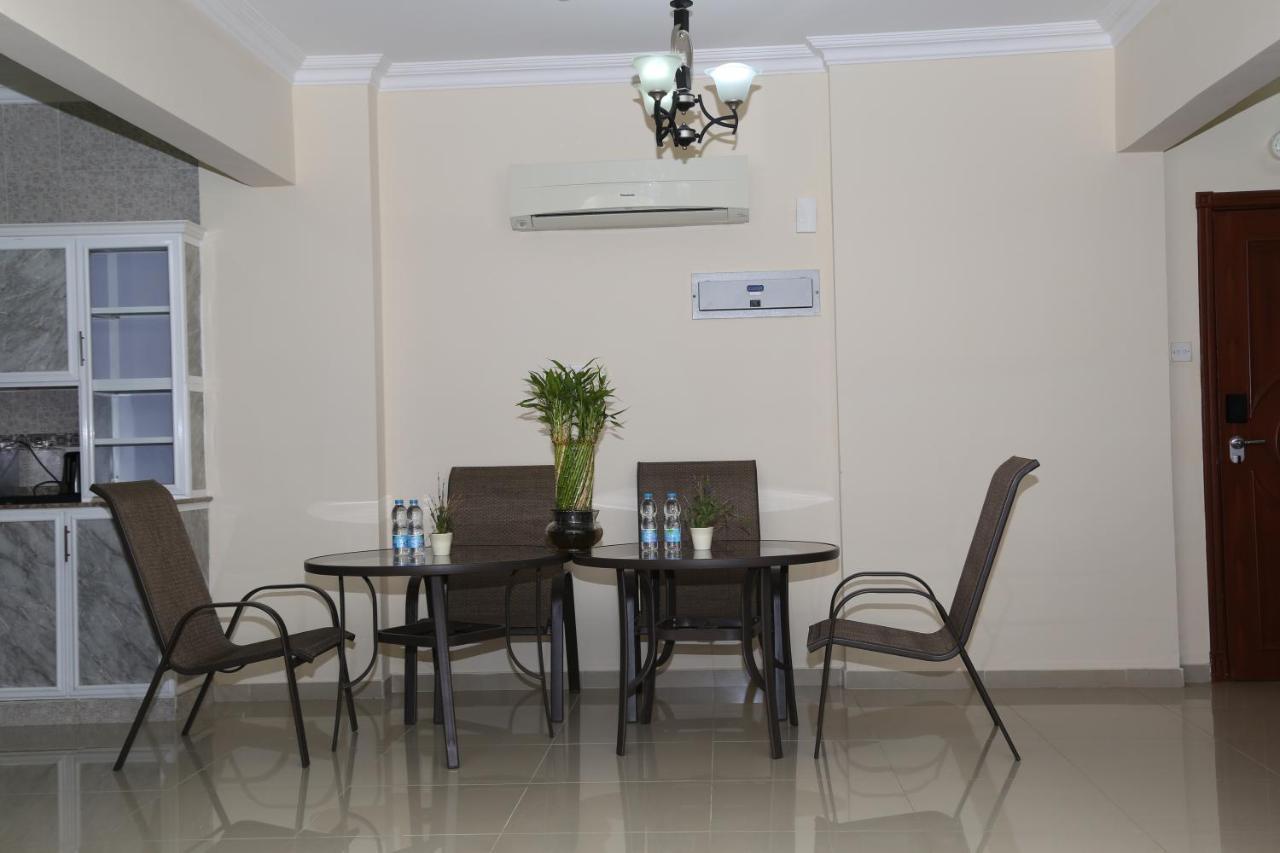 Jarzez Hotel Apartments Al Hail 锡卜 外观 照片