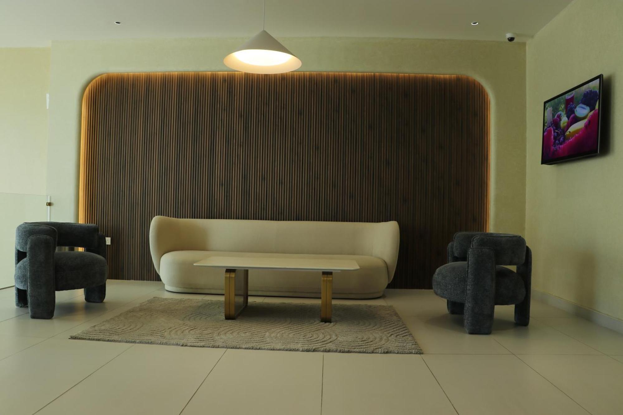 Jarzez Hotel Apartments Al Hail 锡卜 外观 照片