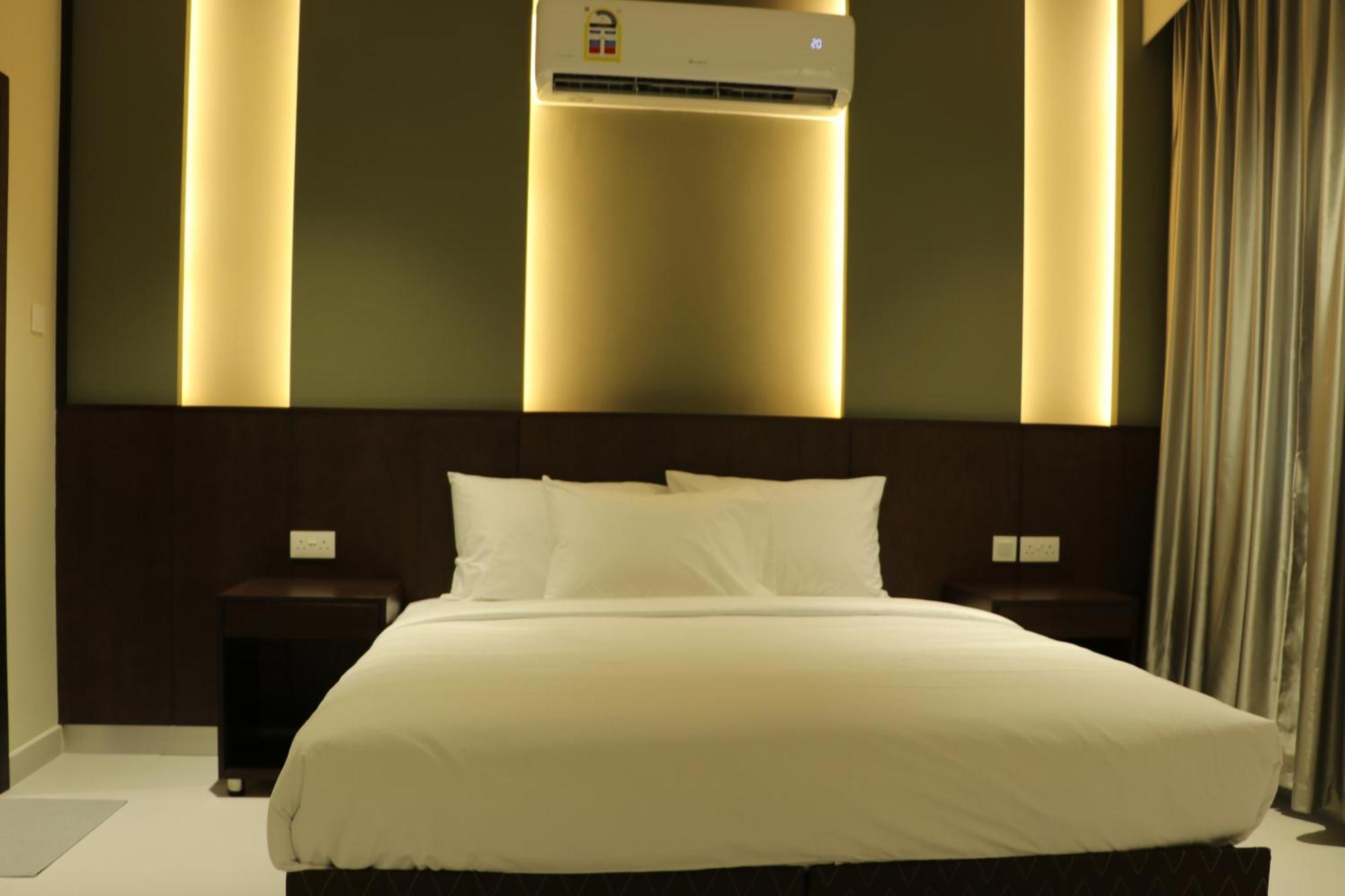 Jarzez Hotel Apartments Al Hail 锡卜 外观 照片
