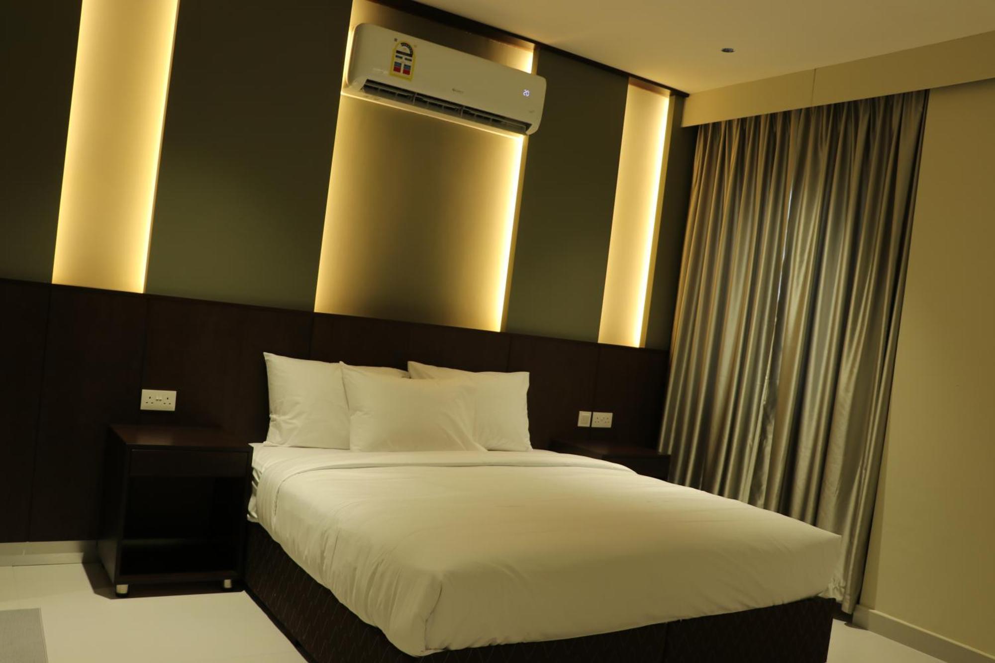 Jarzez Hotel Apartments Al Hail 锡卜 外观 照片