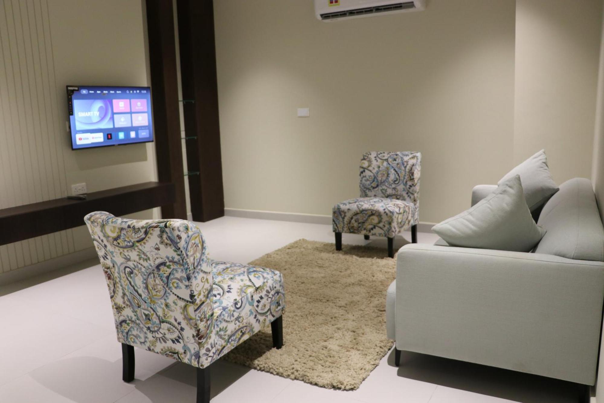 Jarzez Hotel Apartments Al Hail 锡卜 外观 照片