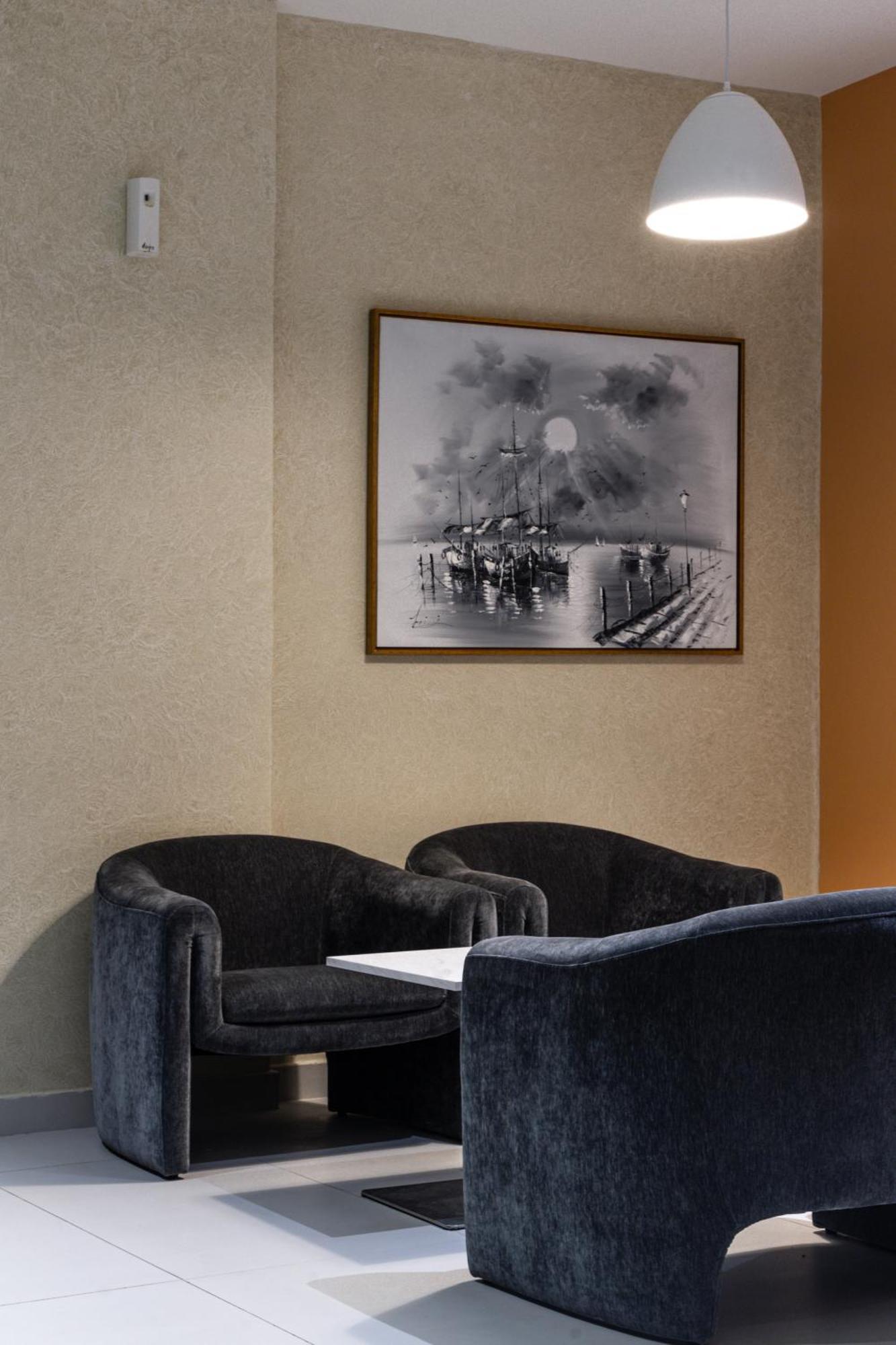 Jarzez Hotel Apartments Al Hail 锡卜 外观 照片