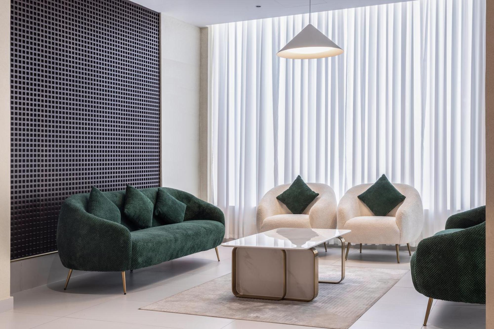 Jarzez Hotel Apartments Al Hail 锡卜 外观 照片