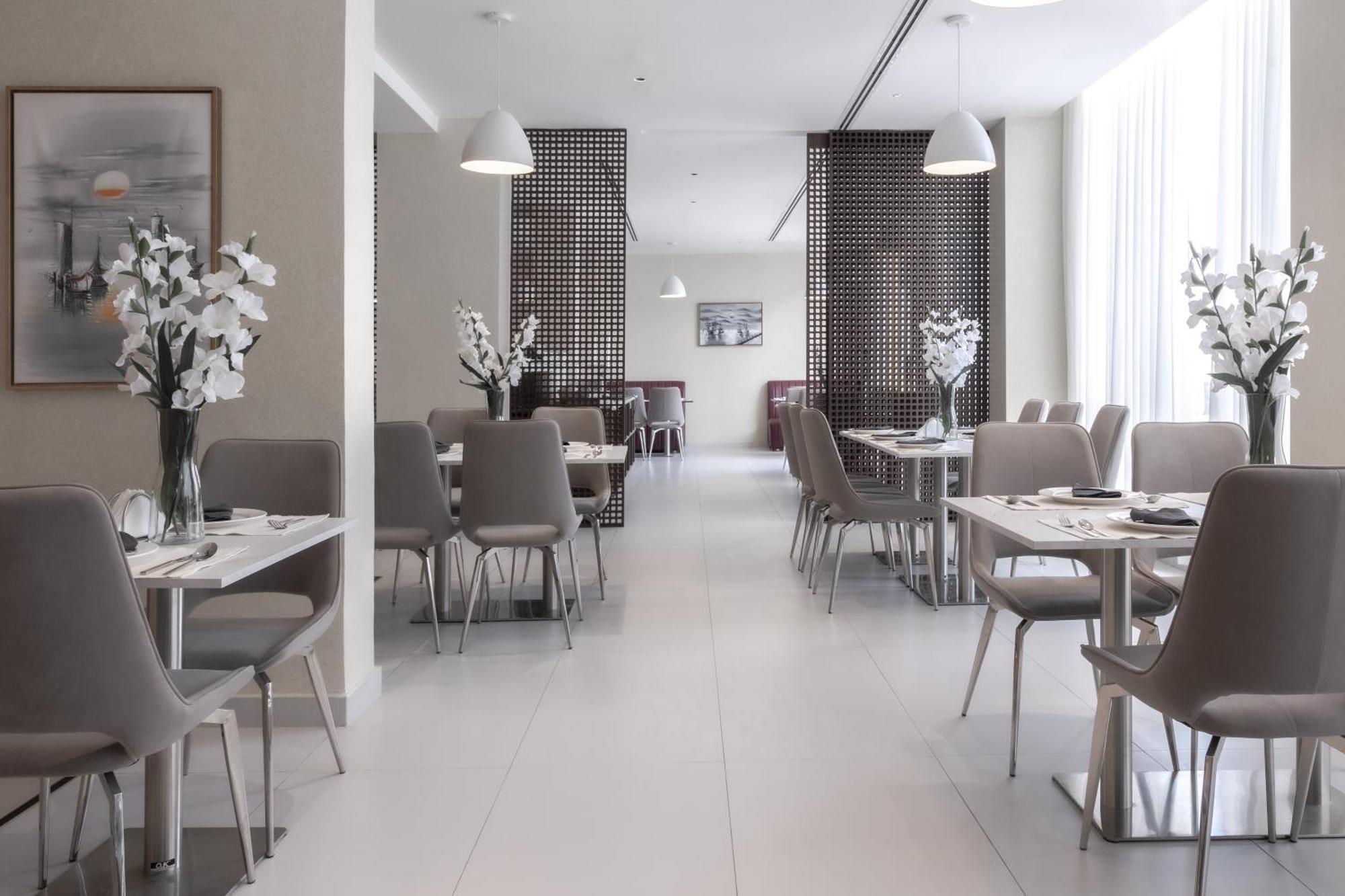 Jarzez Hotel Apartments Al Hail 锡卜 外观 照片